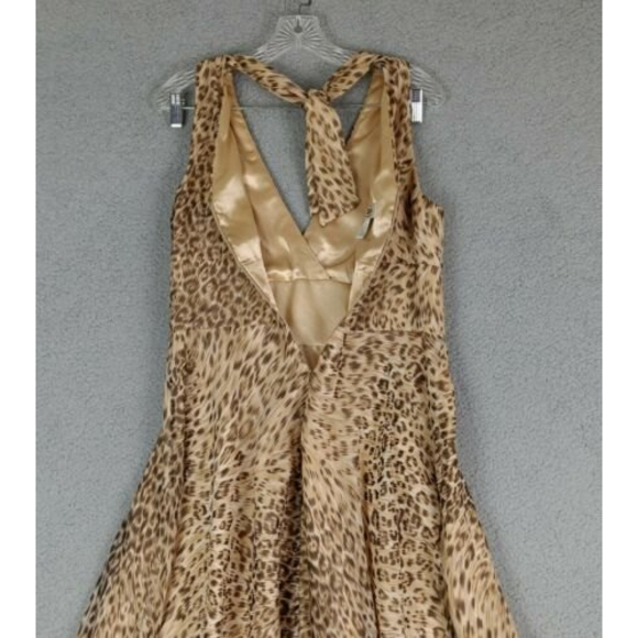 Scene By Donna Ricco Size M Leopard Print Flowy Halter Dress Silk Lining - Picture 9 of 10